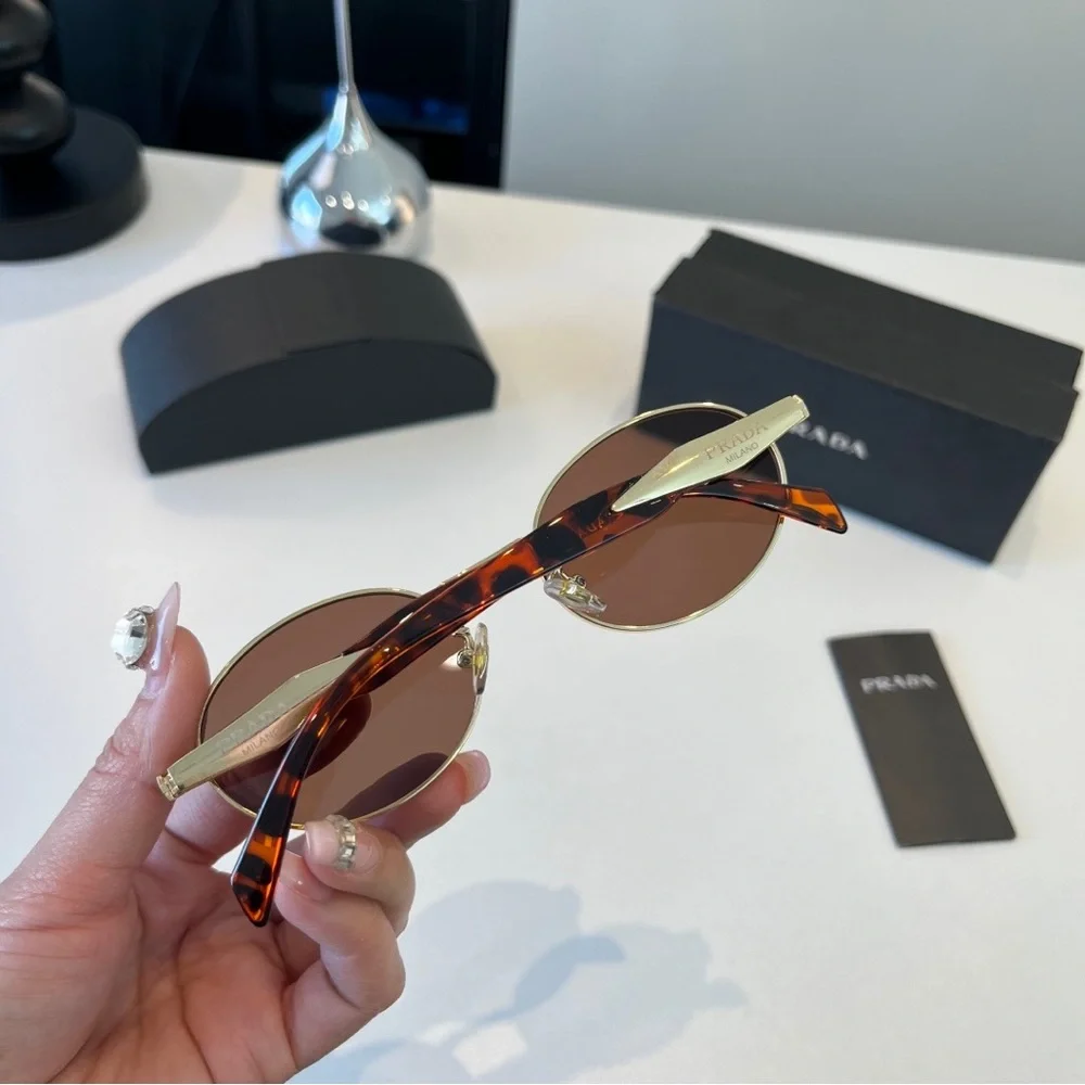 Prada Fashion Cat-Eye Sunglasses - Picture 9 of 9